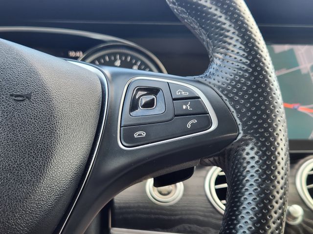 2017 Iridium Silver Metallic Mercedes-Benz E-Class E 300 RWD Sedan