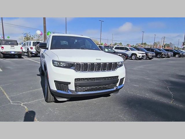 2026 Jeep Grand Cherokee L Altitude 4x4