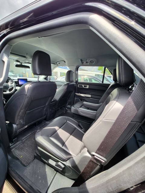 Used 2023 Black Ford XLT image 5