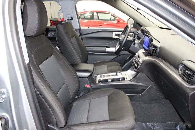 FordExplorer16