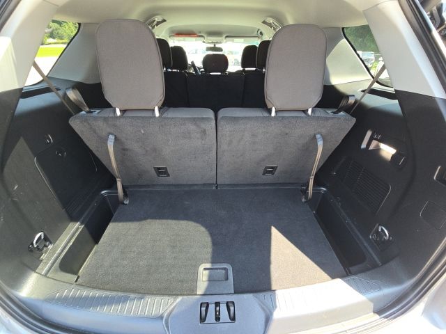 2023 Ford Explorer XLT:B02480