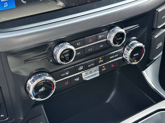 New 2026 Blue Ford XLT image 18