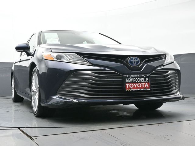 2018 Toyota Camry Hybrid XLE 36