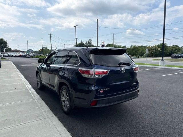 Used 2014 Blue Toyota XLE V6 image 5