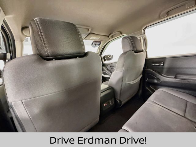 Used 2024 Nissan Frontier Truck