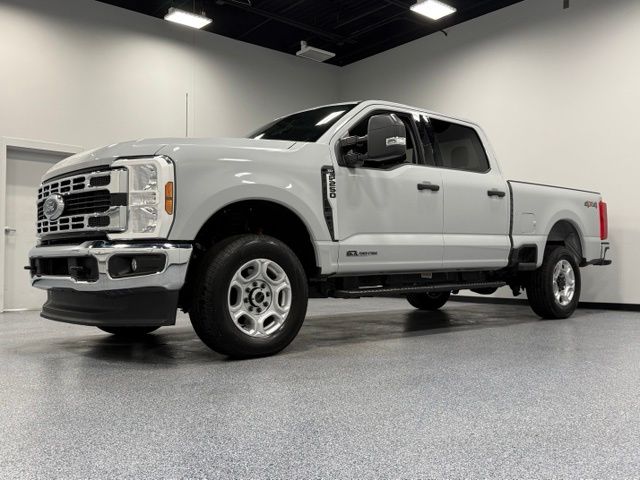 Used 2026 White Ford XLT image 4