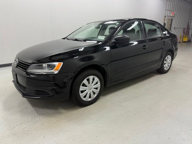 Black Uni 2014 Volkswagen Jetta Sedan Front-Wheel Drive 6-Speed Automatic