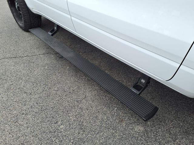 Used 2021 White Ram Big Horn/Lone Star image 24