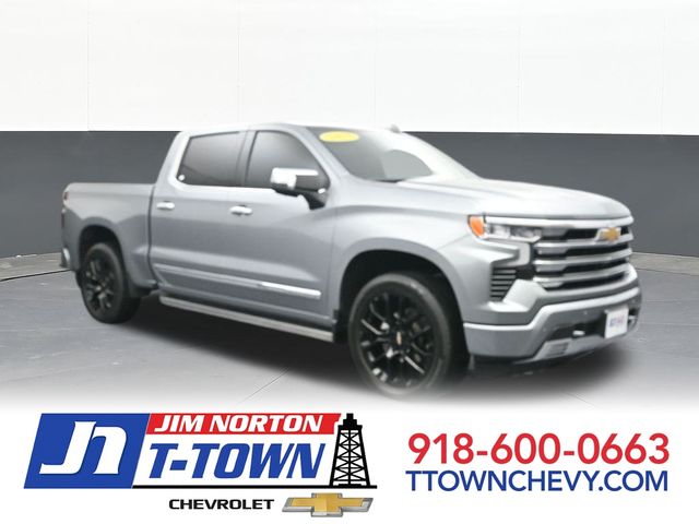 Sterling Gray Metallic 2025 Chevrolet Silverado 1500 Pickup Truck Four-Wheel Drive Automatic