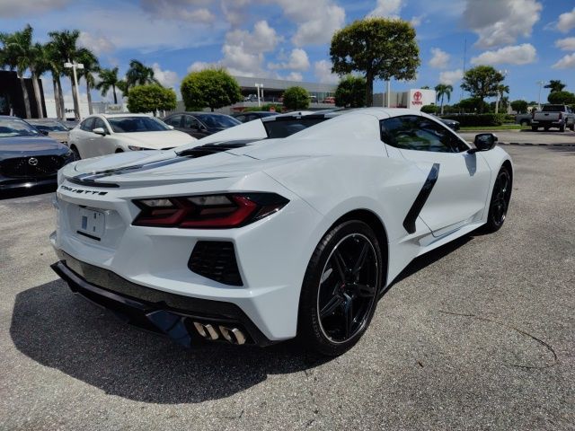 2024 Chevrolet Corvette Stingray 8