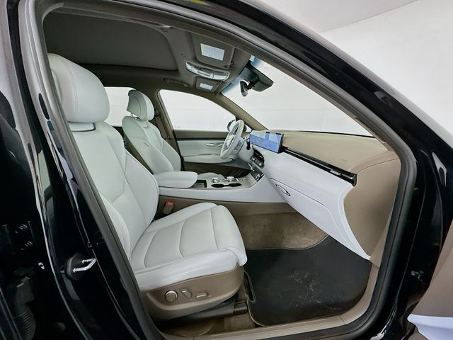 Thumbnail: 2026 Genesis GV70 - 30