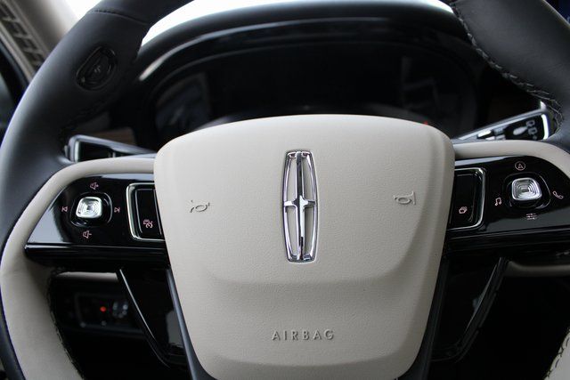 New 2026 Blue Lincoln Grand Touring image 13