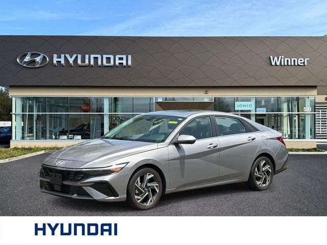 Fluid Metal 2024 Hyundai Elantra Sedan Front-Wheel Drive Continuously Variable Transmission