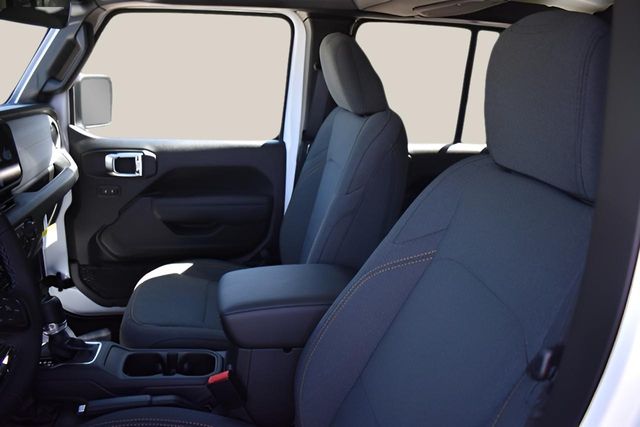 New Car 2025 Jeep Gladiator  Sport S For Sale Under $50,000 In Austin, Texas