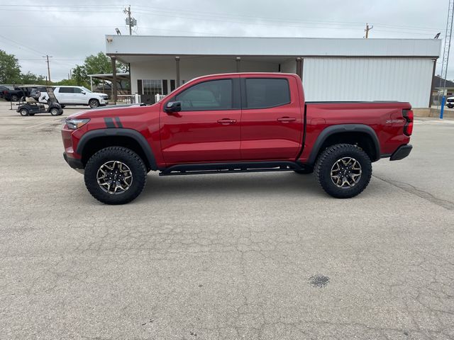 View vehicle photo 3