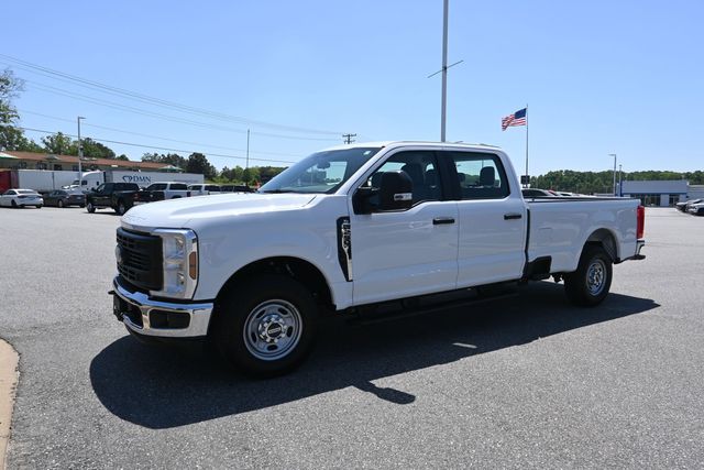 2026 Ford F-250 Super Duty XL Crew Cab RWD