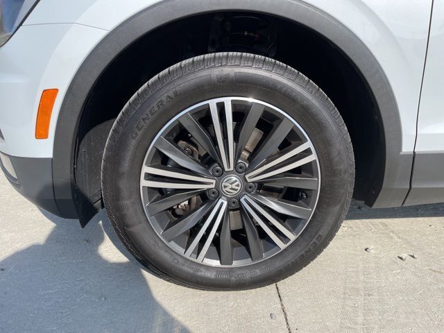 2019 Volkswagen Tiguan 2.0T SEL 22