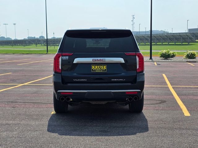 2022 GMC Yukon XL 4WD Denali