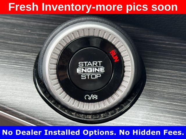 2024 Jeep Wagoneer Series II White at River Oaks CDJR