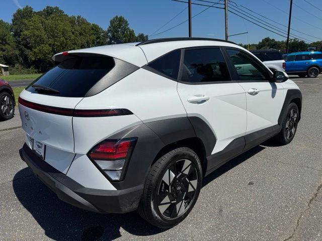 Used 2025 White Hyundai SEL image 8