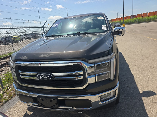 2024 Bronze Metallic Ford F-150 Lariat 4X4 Truck