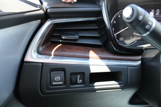 Used 2024 White Cadillac Premium Luxury image 10