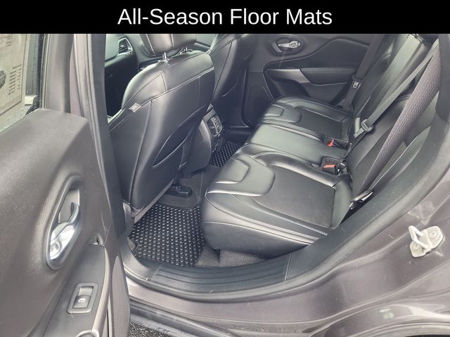 Used 2020 Jeep Cherokee For Sale in Grove City, OH