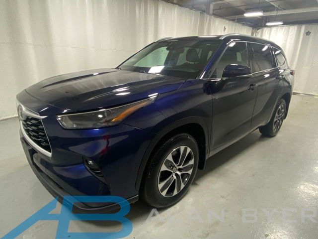Blueprint 2022 Toyota Highlander SUV / Crossover All-Wheel Drive 8-Speed Automatic
