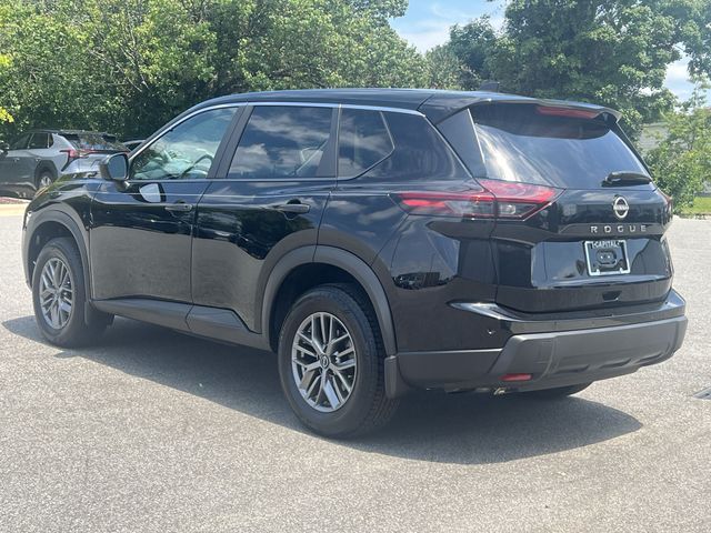 Used 2025 Black Nissan S image 11