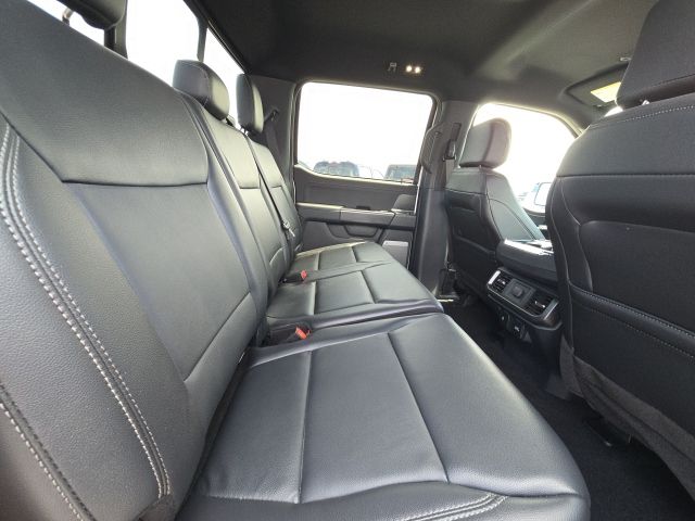 2024 Ford F-150 XLT:B02484
