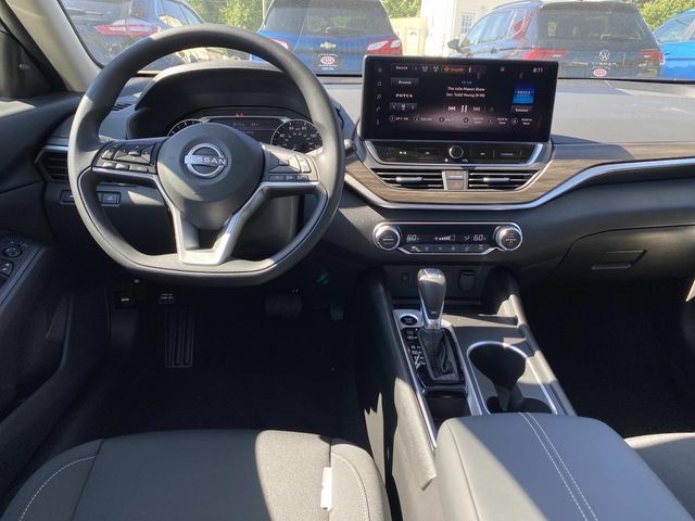 New 2026 Gray Nissan 2.5 SV image 8
