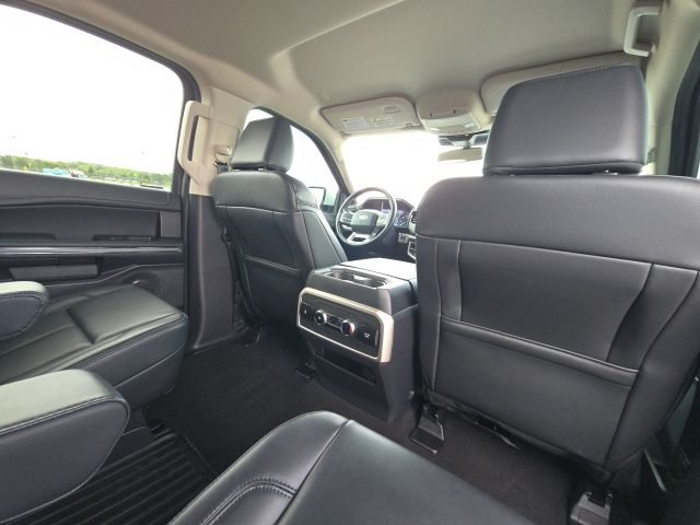 2024 Ford Expedition XLT:B02482