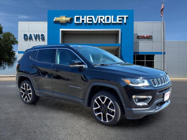 Diamond Black Crystal Pearlcoat 2018 Jeep Compass SUV / Crossover Four-Wheel Drive 9-Speed Automatic