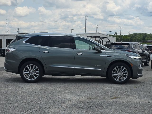 2023 Buick Enclave Avenir:C02708