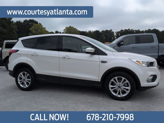 White Platinum Clearcoat Metallic 2019 Ford Escape SUV / Crossover Front-Wheel Drive 6-Speed Automatic