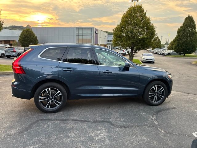 Used 2020  Volvo T6 Momentum image 6