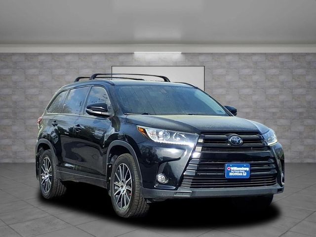 2018 Toyota Highlander SE