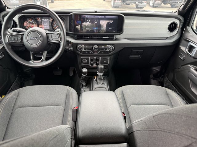 2025 Jeep Gladiator Nighthawk - 11
