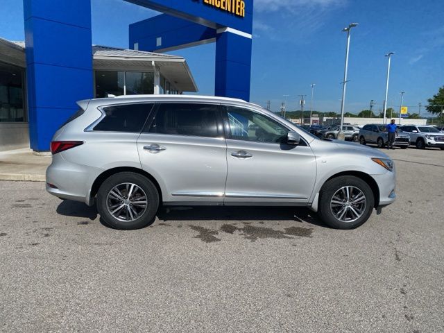 2019 Infiniti QX60 LUXE photo