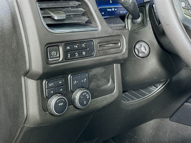 Thumbnail: 2023 Chevrolet Tahoe - 10