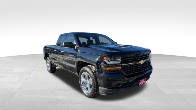 2017 Chevrolet Silverado 1500 Custom Double Cab 4WD