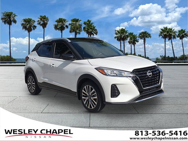 Aspen White Tricoat 2024 Nissan Kicks SV FWD SUV / Crossover Front-Wheel Drive Continuously Variable Transmission