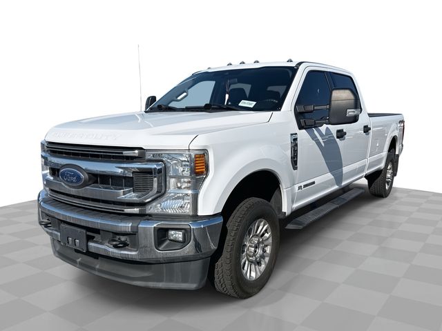 White 2022 Ford F-350 Super Duty Pickup Truck Four-Wheel Drive Automatic