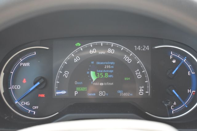 2023 Toyota RAV4 LE - Photo 23