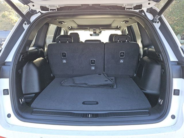 2026 Jeep Grand Cherokee Limited 4x2