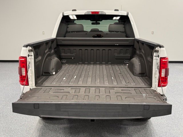 Used 2021 White Ford XLT image 8