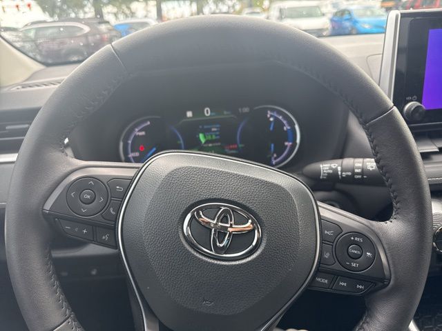 2024 Toyota RAV4 Hybrid Woodland Edition 12