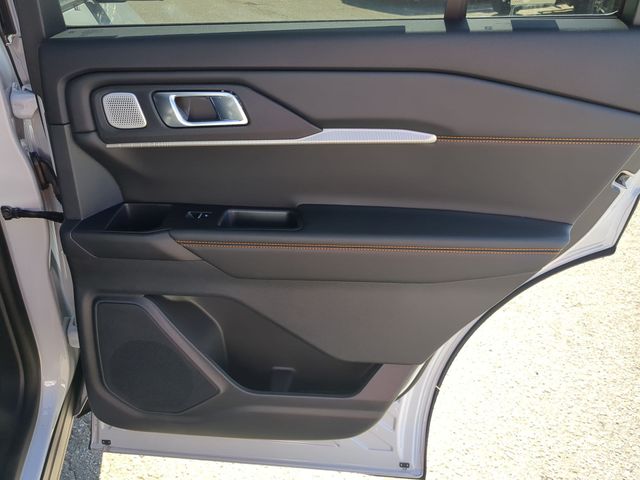 New 2026 Space White Metallic Ford Tremor® image 45