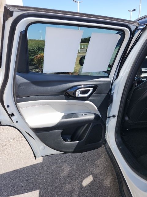 Used 2024 White/off-white Jeep Limited image 29