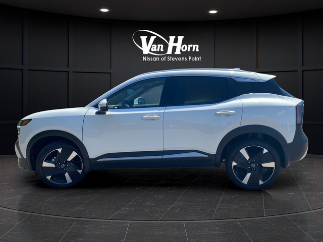 Used 2025 Aspen White Tricoat Nissan SR image 4
